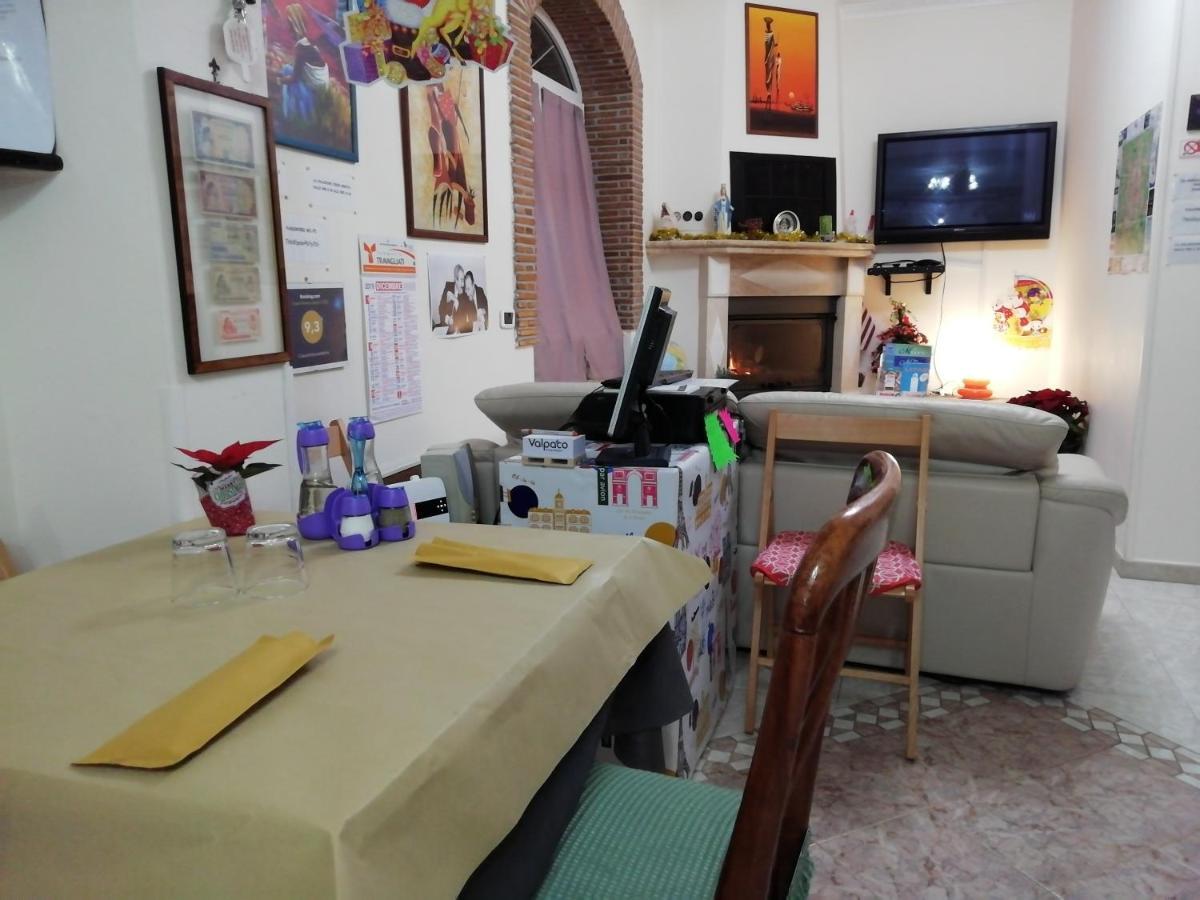 Casadolcecasalatina Bed and Breakfast Εξωτερικό φωτογραφία