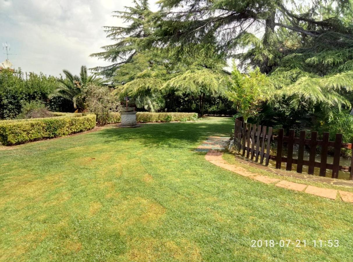 Casadolcecasalatina Bed and Breakfast Εξωτερικό φωτογραφία