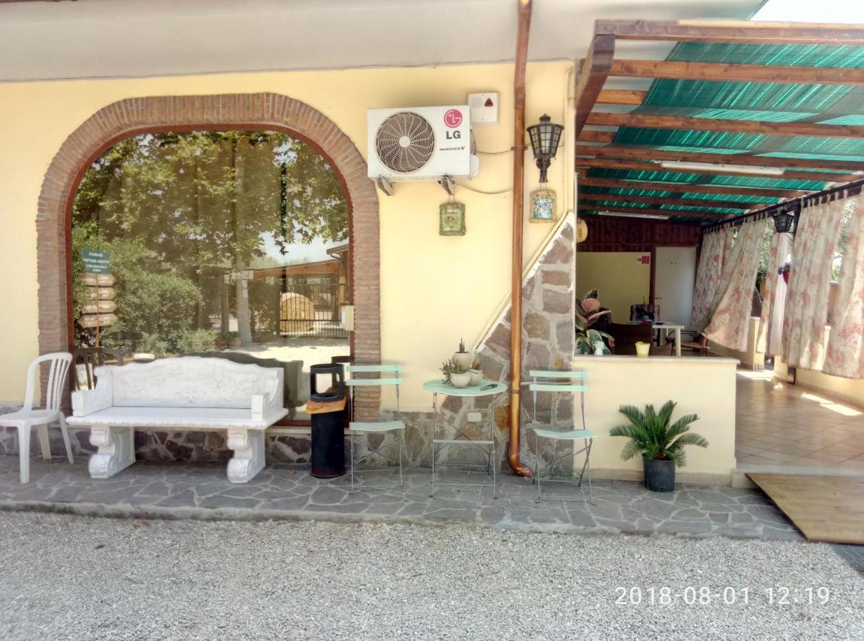 Casadolcecasalatina Bed and Breakfast Εξωτερικό φωτογραφία